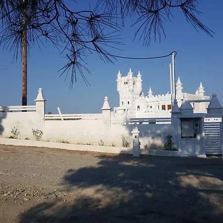 Snow White Castle 3*